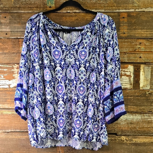 Jones & Co Floral Blue and White Women's Top, Plus Size 1X - Picture 1 of 4